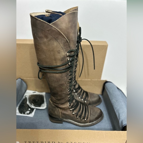 ⭐️NWT Freebird by Steven Roman Boot⭐️ - Picture 5 of 9